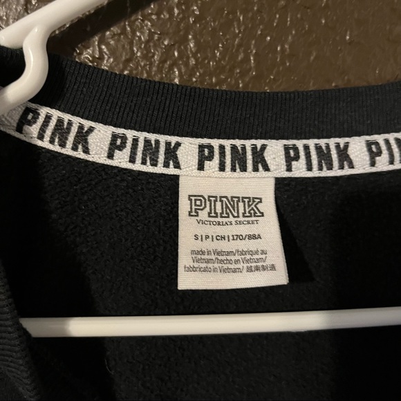 Black Tunic Style Victoria’s Secret Pink Sweater with White Dog, Size Small - Picture 4 of 7